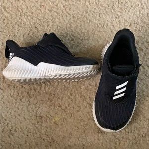 Adidas 6K boy shoes